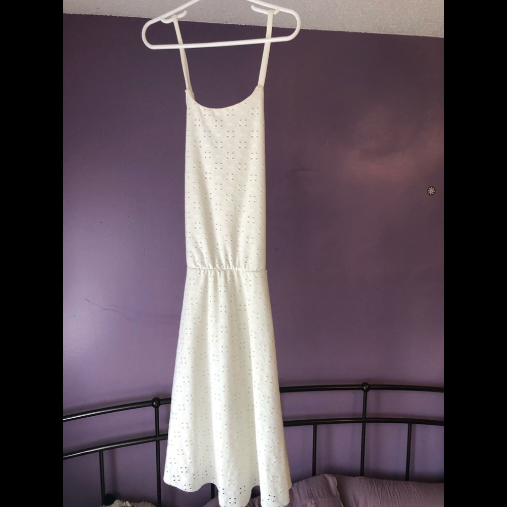 Cute white dress!
